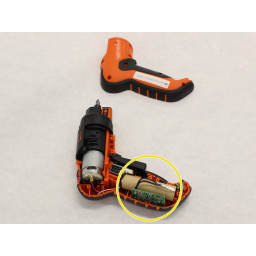 Black and Decker LI4000 Замена батареи