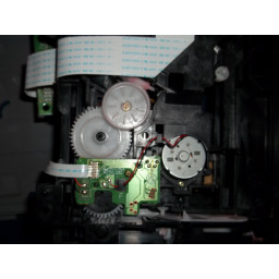 Как почистить шестерни Magnavox MWD200F